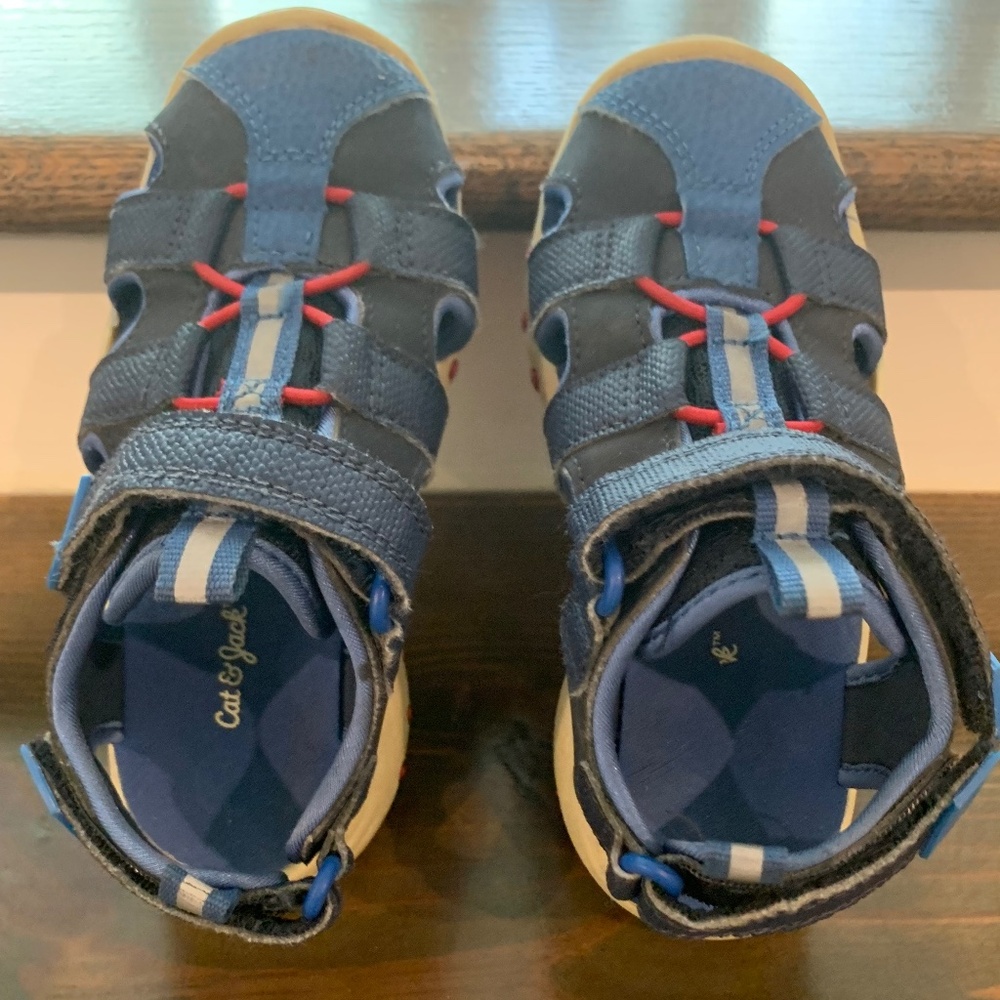 Cat and Jack Hiking athletic sandals adjustable Velcro strap little kids size 10